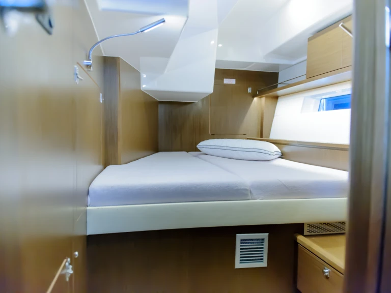 Bavaria Bavaria C57 in Néa Péramos on SamBoat