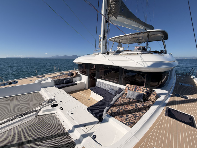 Yacht charter Castellammare di Stabia cheap Lagoon 60