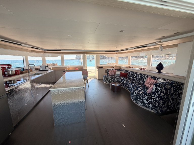 Bareboat Rental Catamaran Lagoon with a boat licence