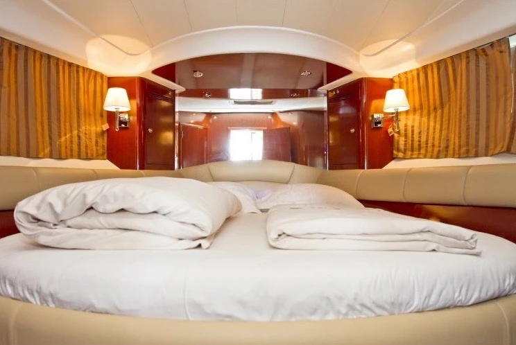 Prestige Prestige 46 Fly-a charter bareboat or captained in  Cagliari