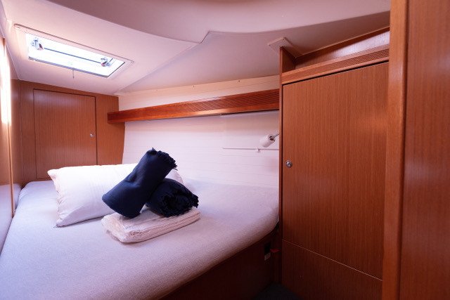 Sailboat for rent Livorno at the best price