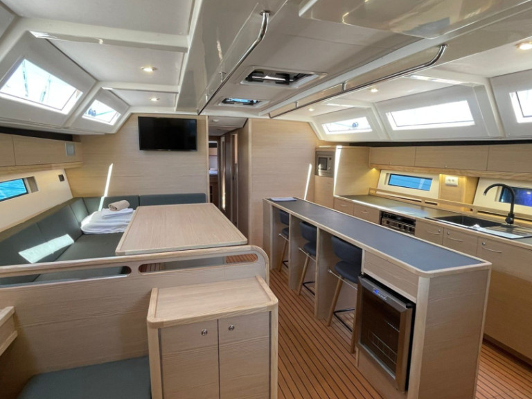 Rent a D&D Yacht D&D Kufner 54.2 Trogir