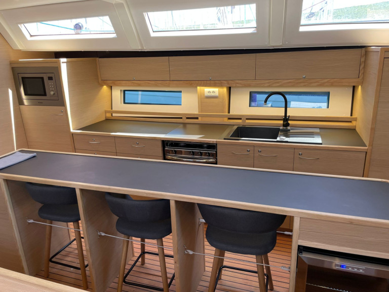 Yacht charter Trogir cheap D&D Kufner 54.2