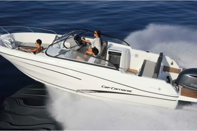 Bareboat Rental Motorboat Jeanneau with a boat licence