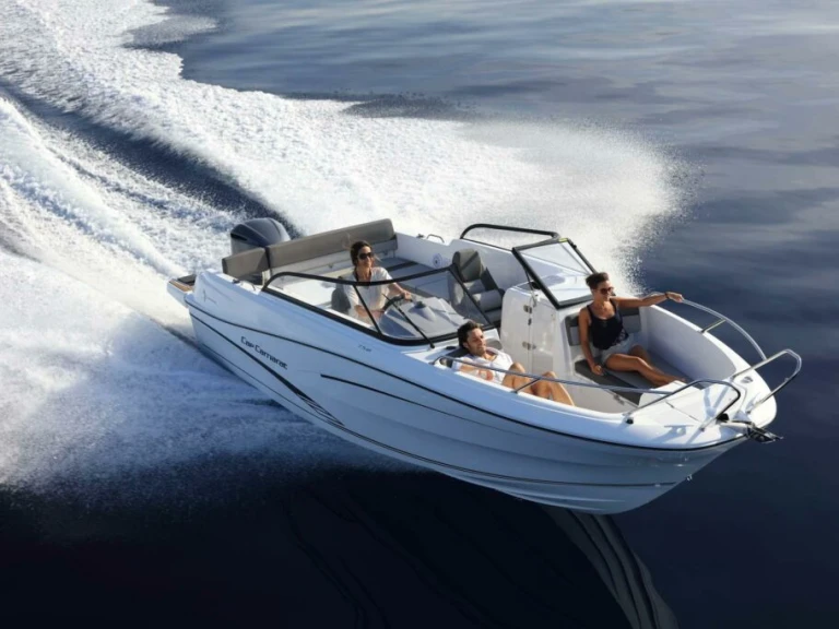 Motorboat for rent Sciez at the best price