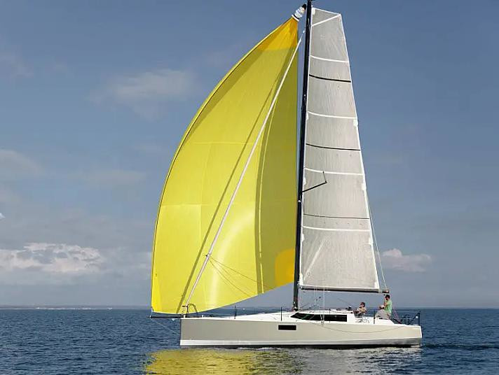 Sailboat for rent La Rochelle at the best price