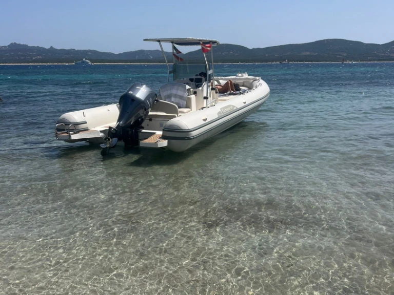 Capelli Tempest 900 in Palau on SamBoat