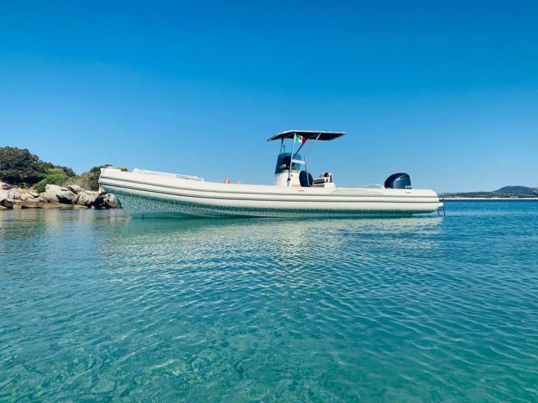 Yacht charter Palau cheap Tempest 900