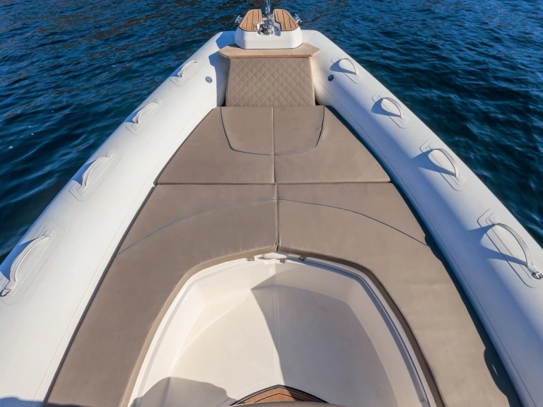 Yacht charter Ajaccio cheap 308