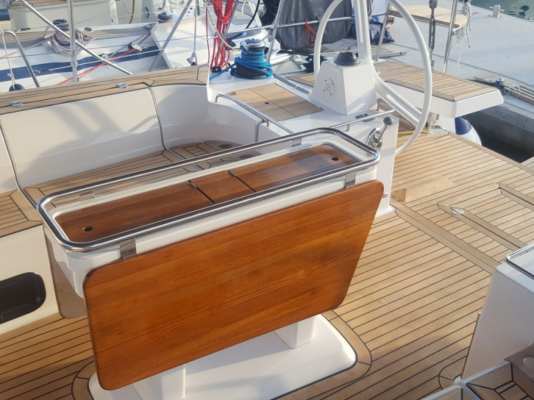 Sailboat for rent Biograd na Moru at the best price