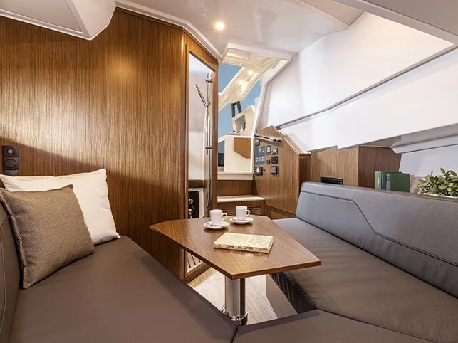 Yacht charter Golfo Aranci cheap Bavaria Vida 33 HT