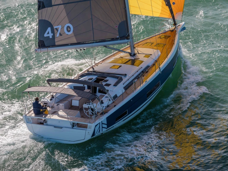 Sailboat rental in Saint-Raphaël - Dufour Dufour 470