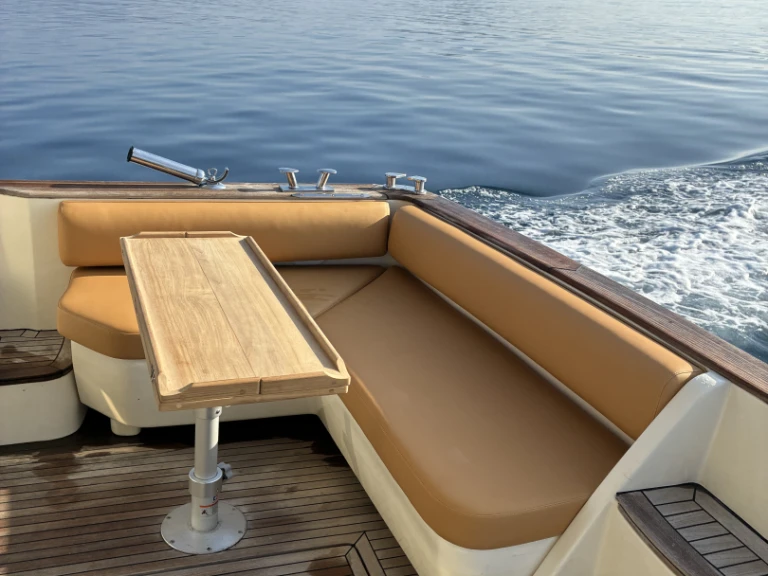 Rent a ACM Dynastie  Porquerolles