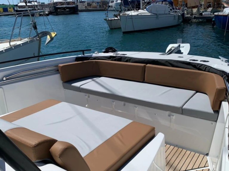 Yacht charter Saint-Raphaël cheap Flyer 9