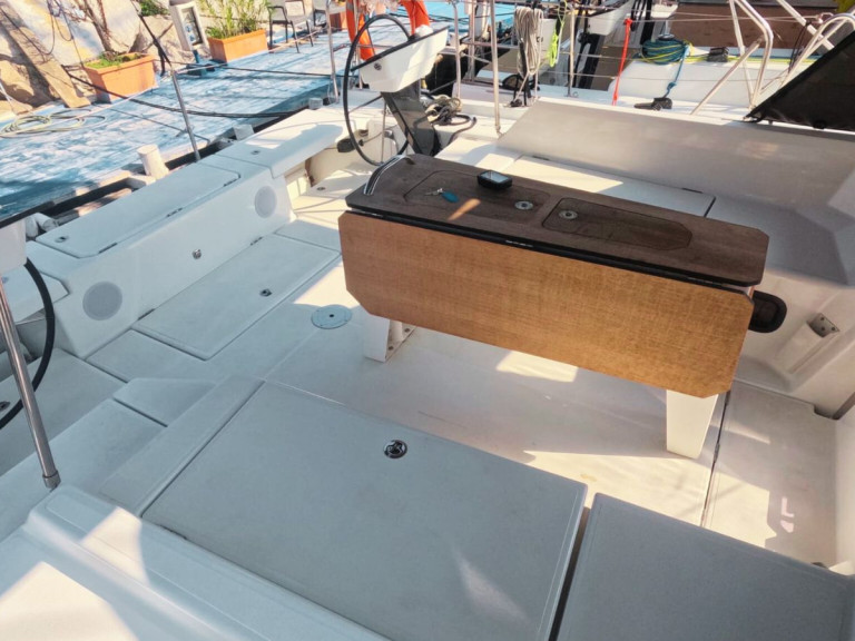 Rent a Dufour Dufour 44 Palermo