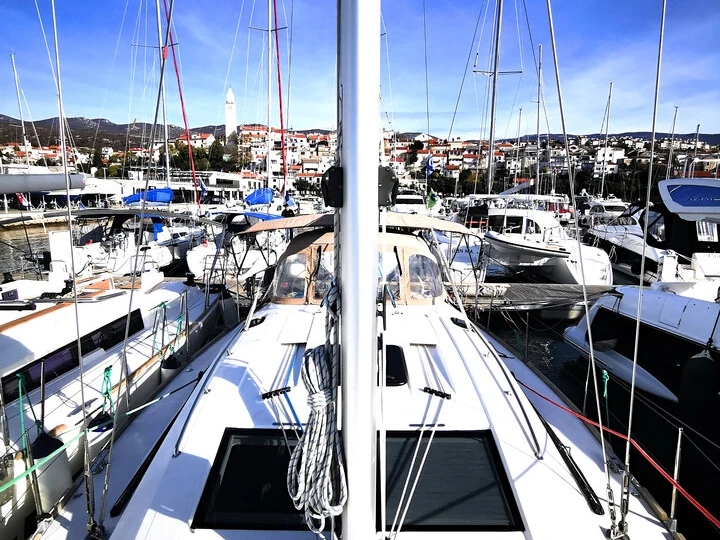 Rent a Elan Impression 45 Biograd na Moru