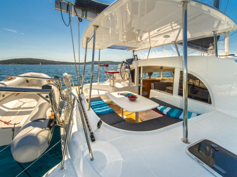 Yacht charter Biograd na Moru cheap Lagoon 380