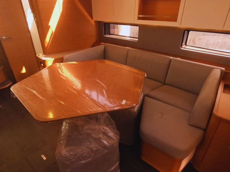 Dufour Dufour 44 in Palermo on SamBoat