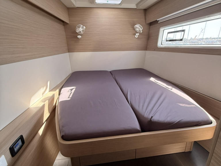 Bareboat Rental Catamaran Lagoon with a boat licence