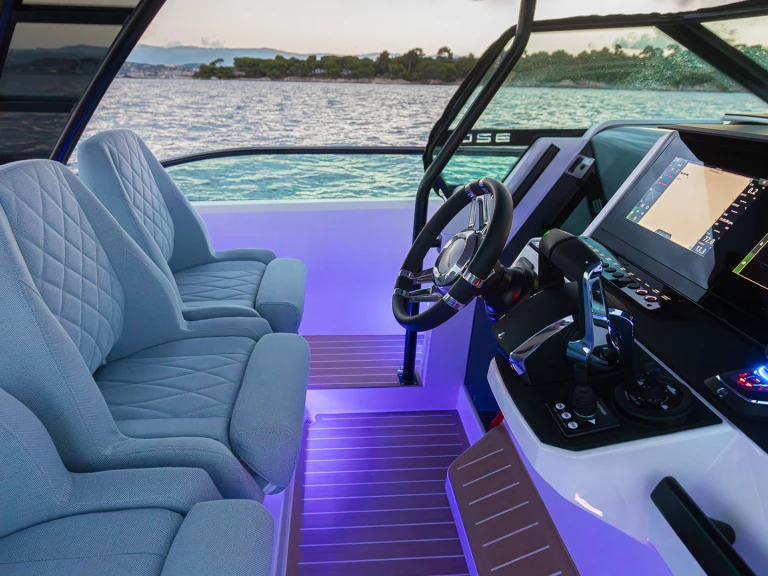 Motorboat rental with or without captain Saxdor Trogir