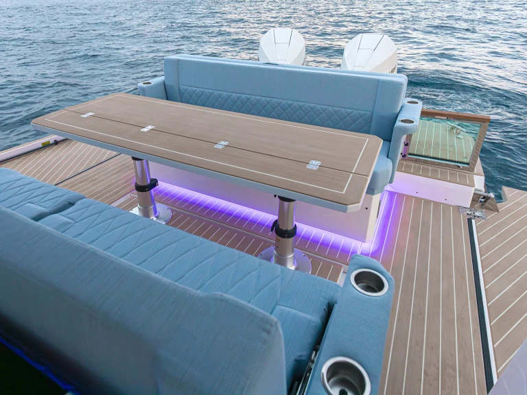 Bareboat Rental Motorboat Saxdor with a boat licence