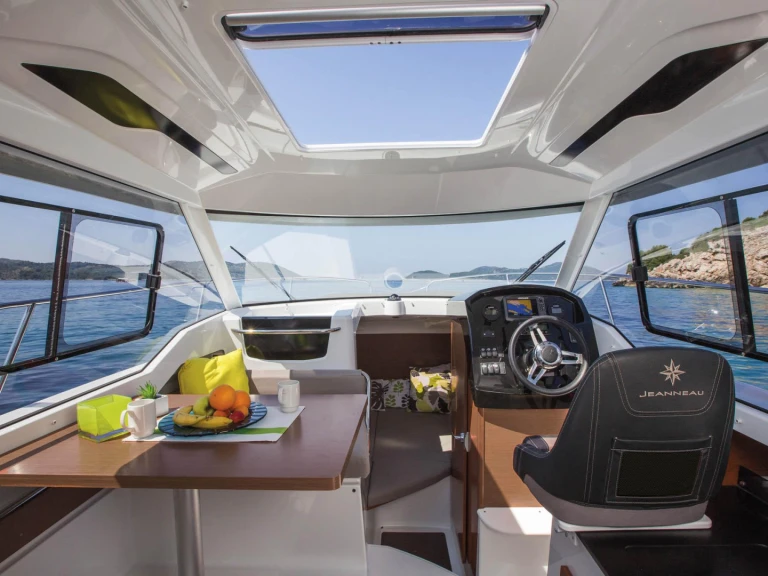 Motorboat rental in Trogir - Jeanneau Merry Fisher 795