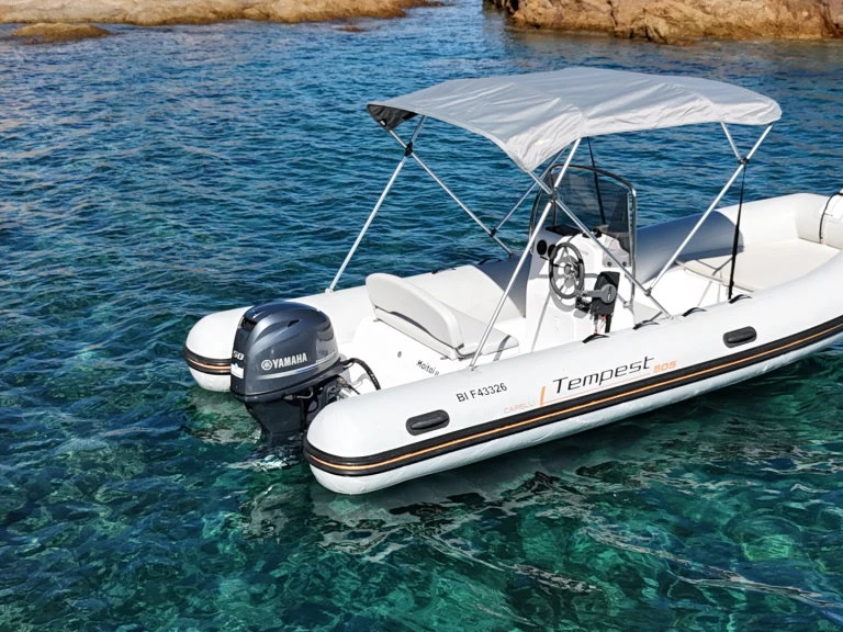 RIB rental in Galéria - Capelli Tempest 505 Easy