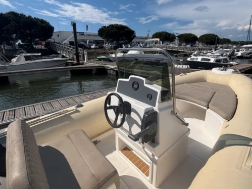 Yacht charter Cavalaire-sur-Mer cheap 620 pro Line 