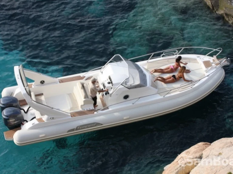 Boat rental Capelli Tempest 1000 WA in Trapani on Samboat