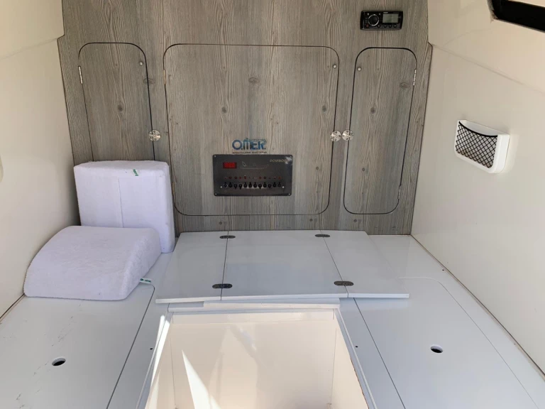 Yacht charter Naples cheap One Way 100