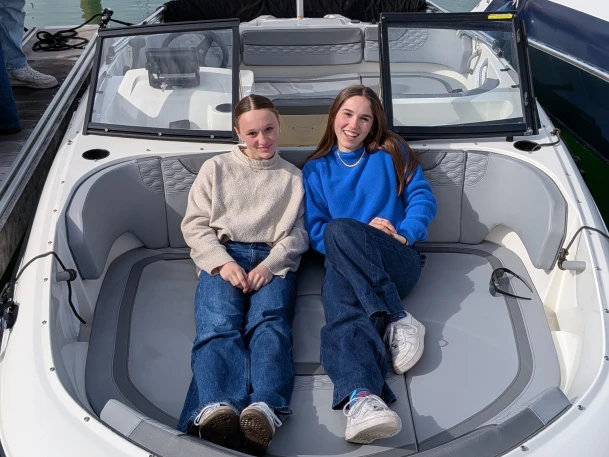 Bayliner Element in La Rochelle on SamBoat