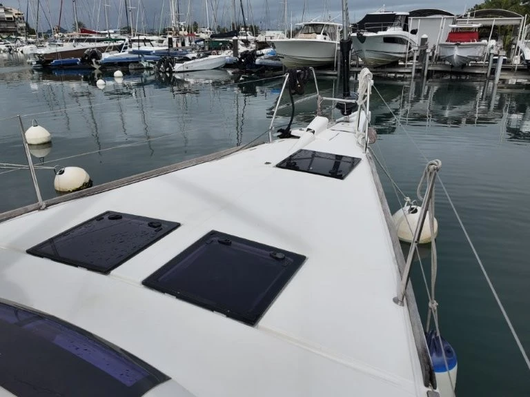 Yacht charter La Seyne-sur-Mer cheap Dufour 520 Grand Large