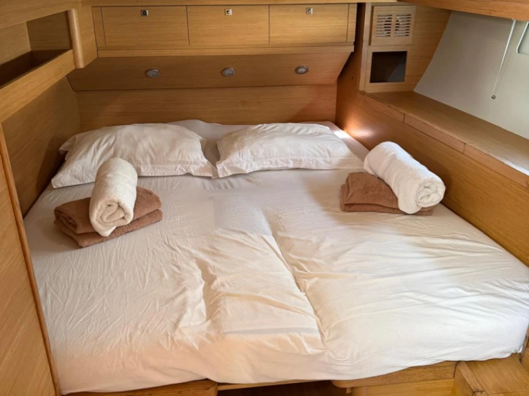 Sailboat rental in La Seyne-sur-Mer - Dufour Dufour 520 Grand Large