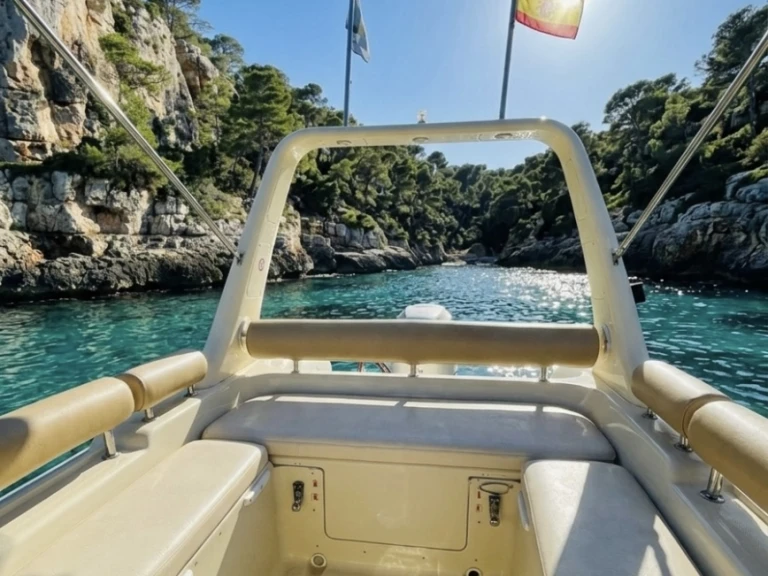 Astec vdpro600 in Cala d'Or on SamBoat