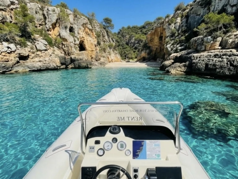 Yacht charter Cala d'Or cheap vdpro600