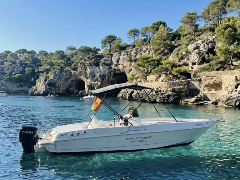 Boat rental Daganz OPEN SIX in Cala d'Or on Samboat