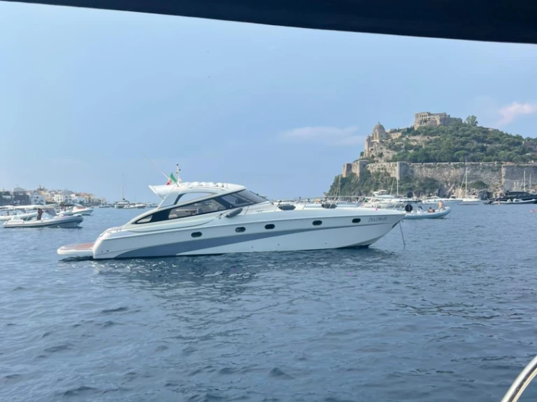 Bareboat Rental Motorboat Baia with a boat licence