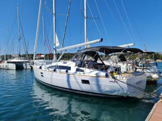 Sailboat rental in Trogir - Elan Impression 45.1