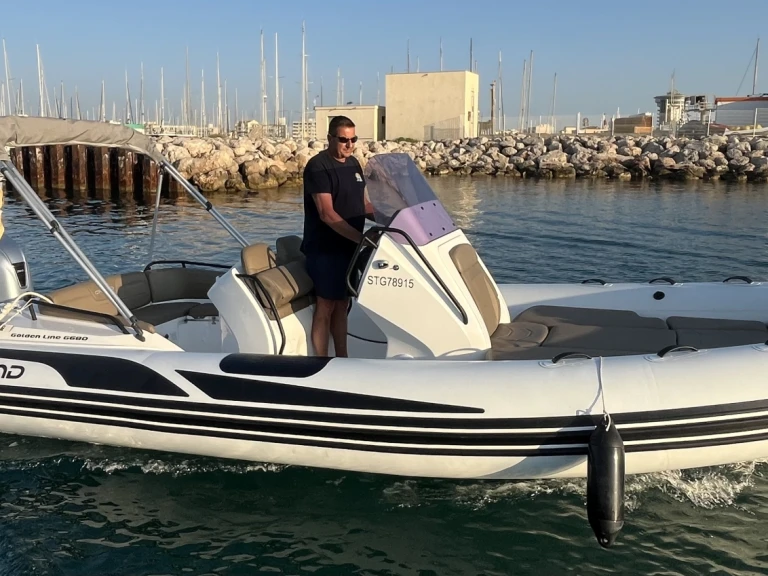Rent a Grand Boats golden line G680 Palavas-les-Flots