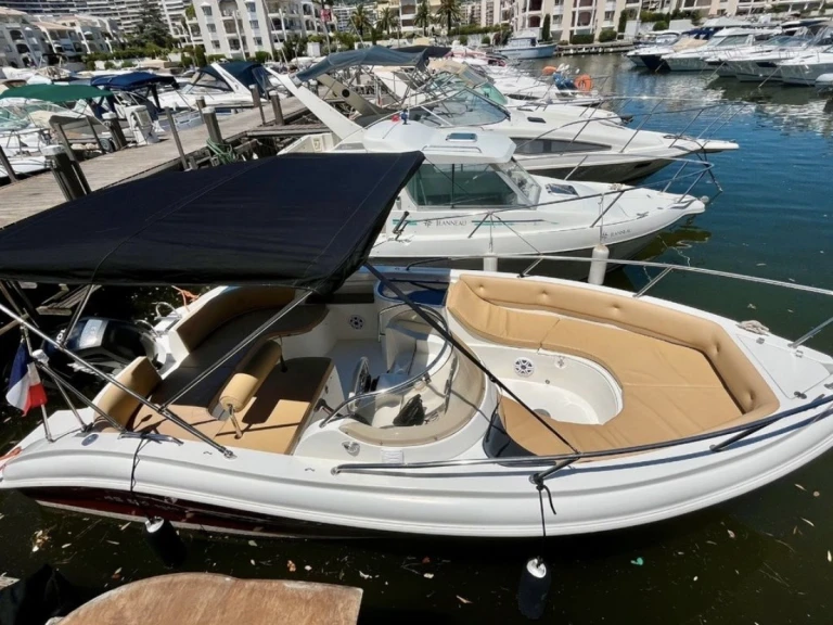 Motorboat rental with or without captain Cantiere Nautico Trimarchi Carnon-Plage