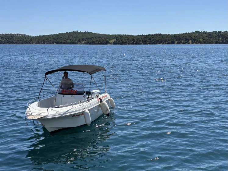 Bareboat Rental Motorboat Atlantic with a boat licence