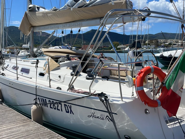 Sailboat for rent Genova at the best price