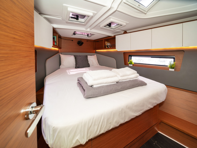 Yacht charter Alimos cheap Dufour 41