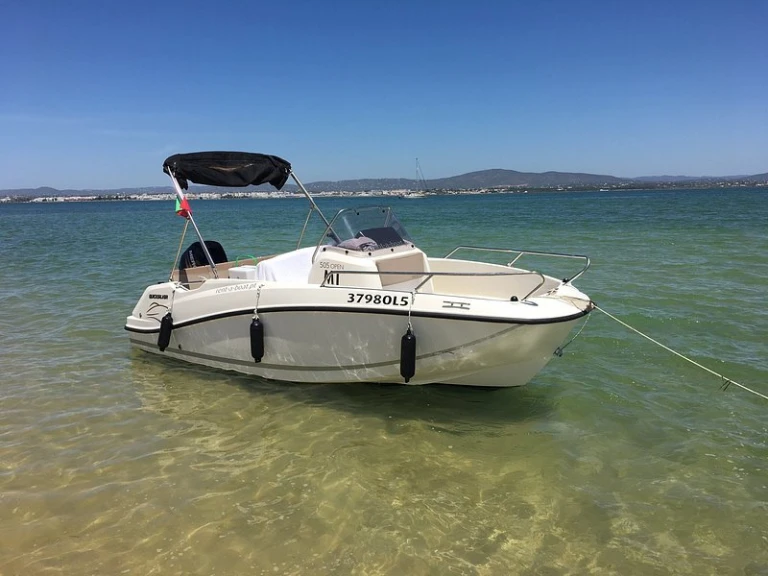 Rent a Quicksilver Activ 505 Open Olhão