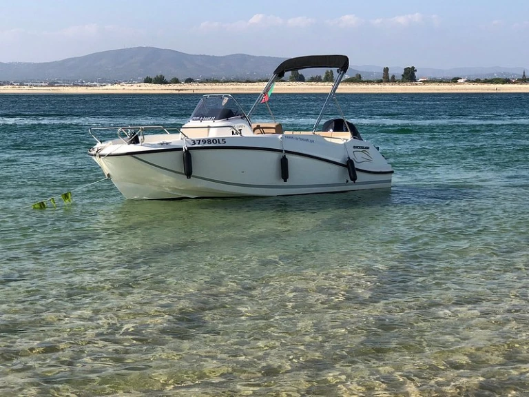 Rent a Quicksilver Activ 505 Open Olhão