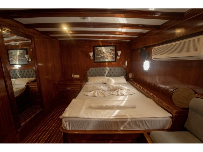 Sailboat for rent Fethiye at the best price
