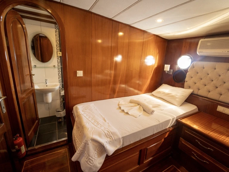 Rent a  Gulet Queen Lila Fethiye