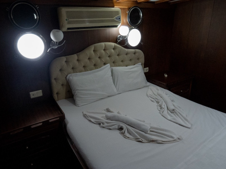 Sailboat for rent Fethiye at the best price