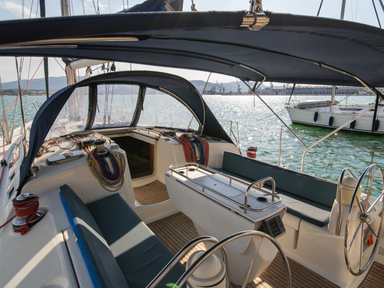 Sailboat rental in Deme of Volos - Jeanneau Sun Odyssey 43