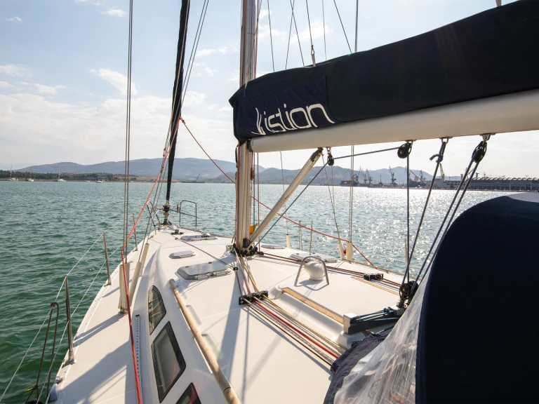 Boat rental Jeanneau Sun Odyssey 43 in Deme of Volos on Samboat